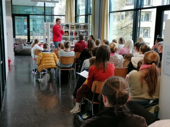 dijaspora-20231201-03